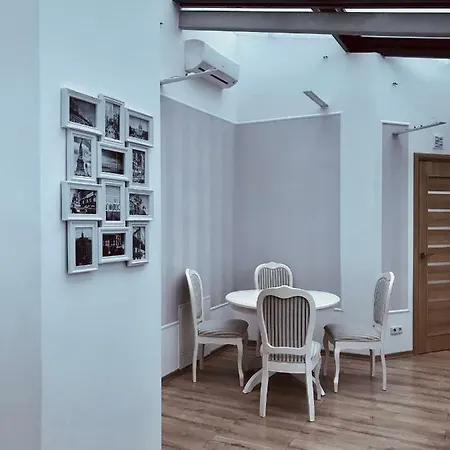 شقة City Centre Apartament كلابيدا