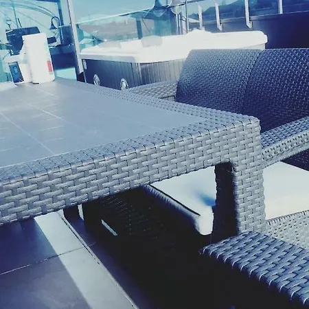 شقة City Centre Apartament